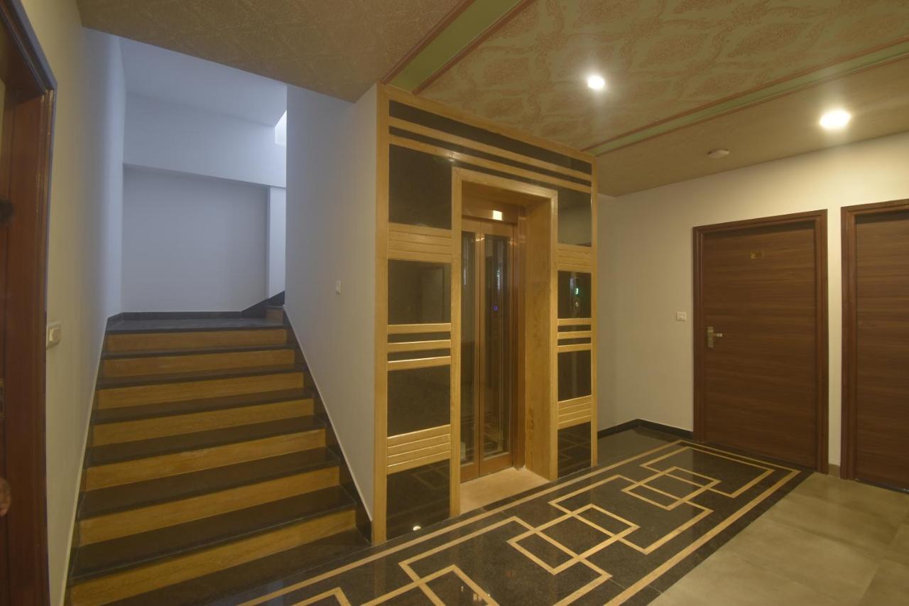 Hotel Ka10 Square & Banquets